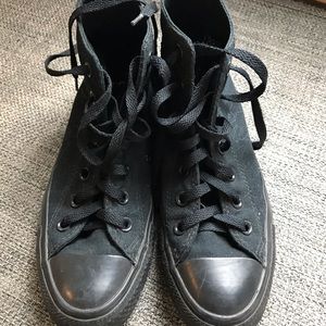 Black Converse